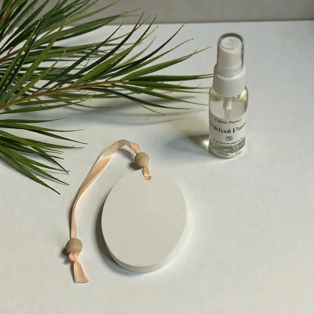 Spray "Patchouli Poivré" et Suspension en plâtre