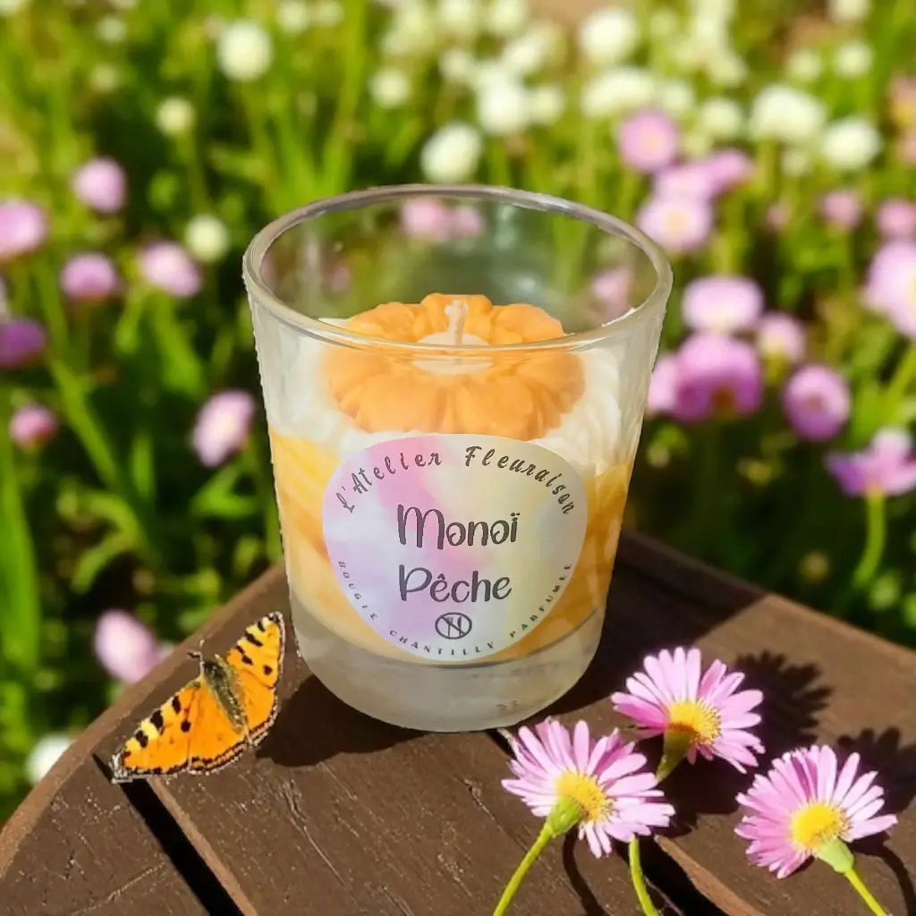 Bougie Chantilly "Monoï-Pêche"   