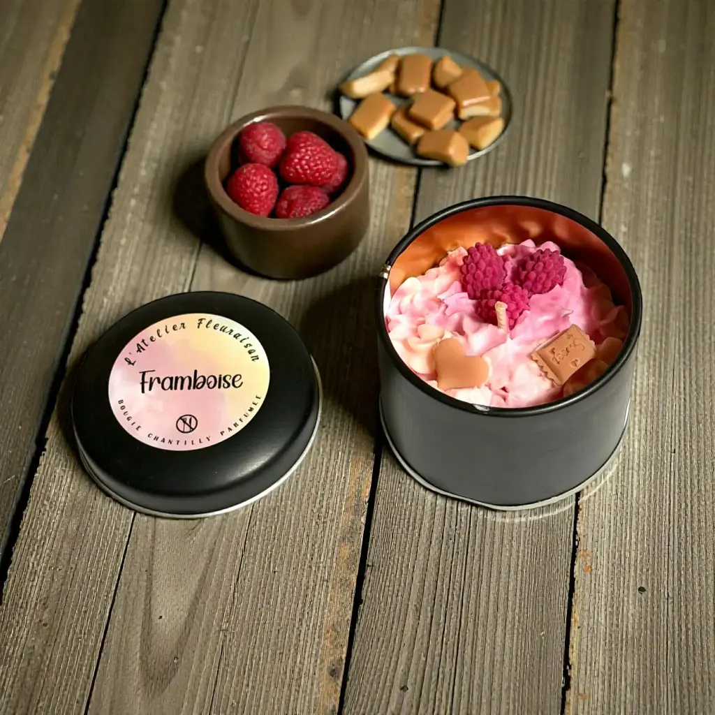 Bougie Chantilly "Framboise"