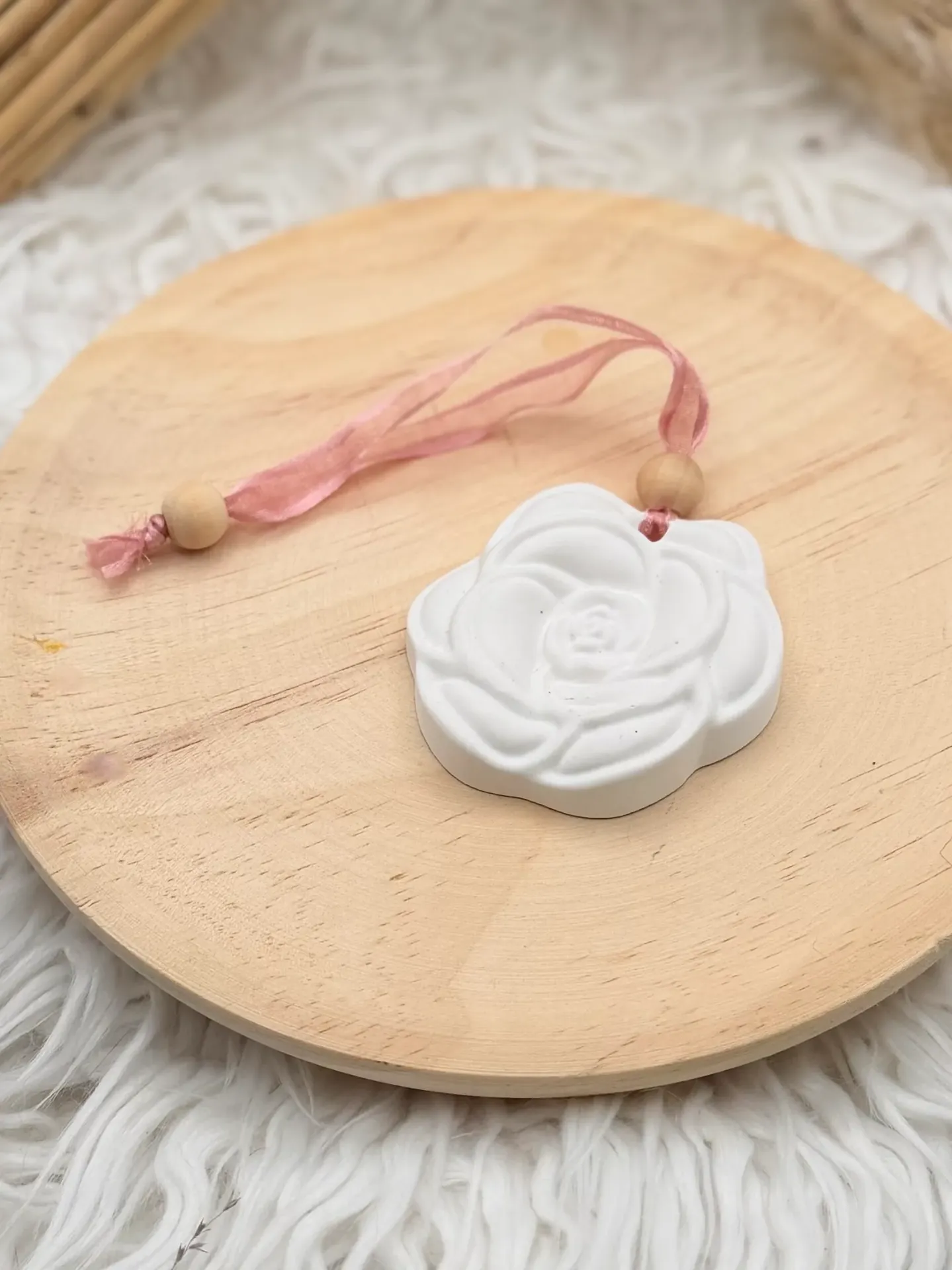 Rose en plâtre à parfumer