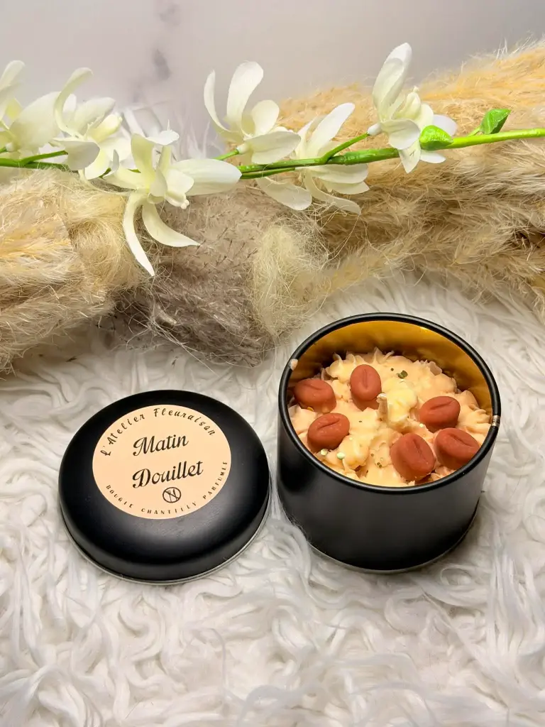 Bougie Chantilly "Matin Douillet" - Cappuccino 