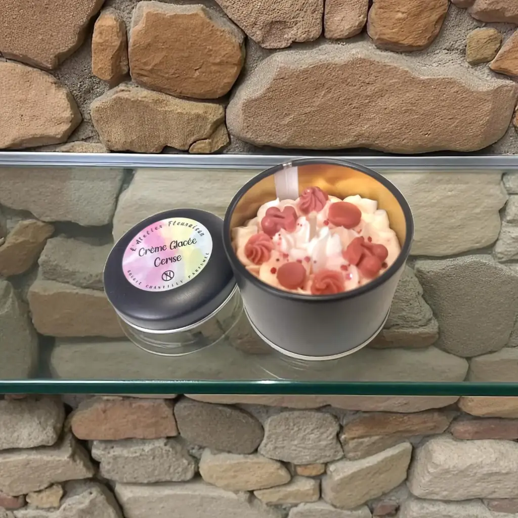 Bougie Chantilly "Crème Glacée Cerise"  