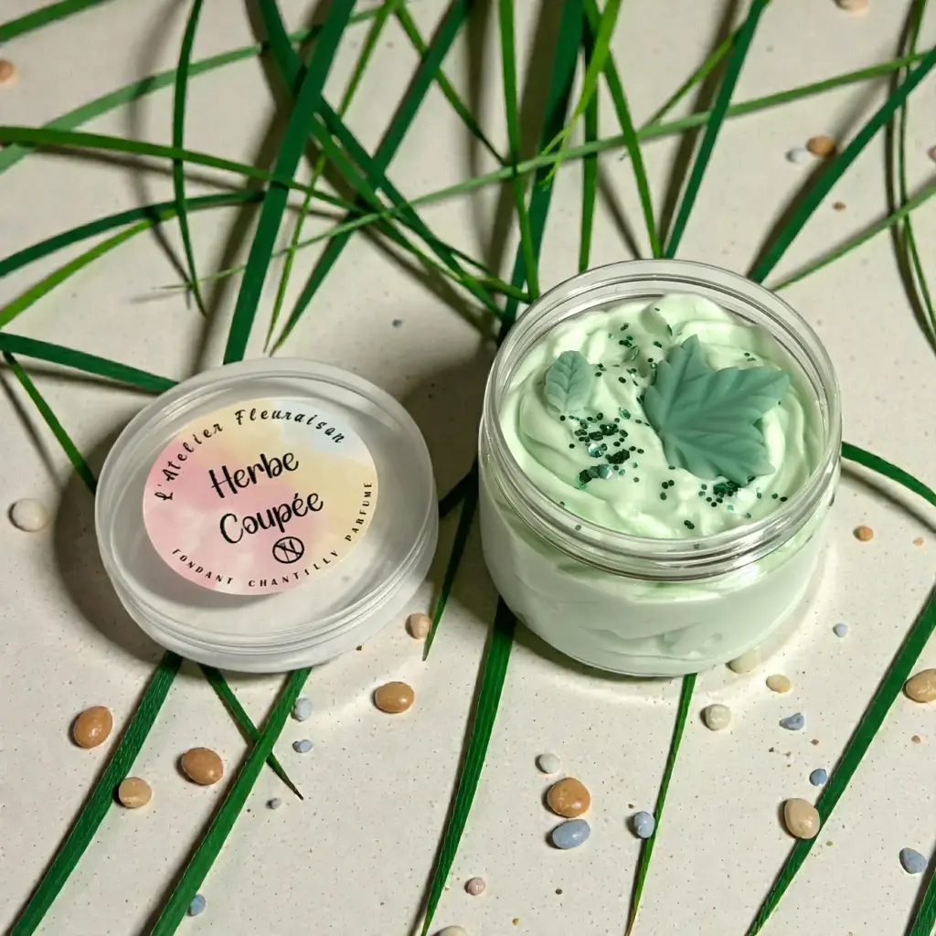 Fondant Chantilly "Herbe Coupée"