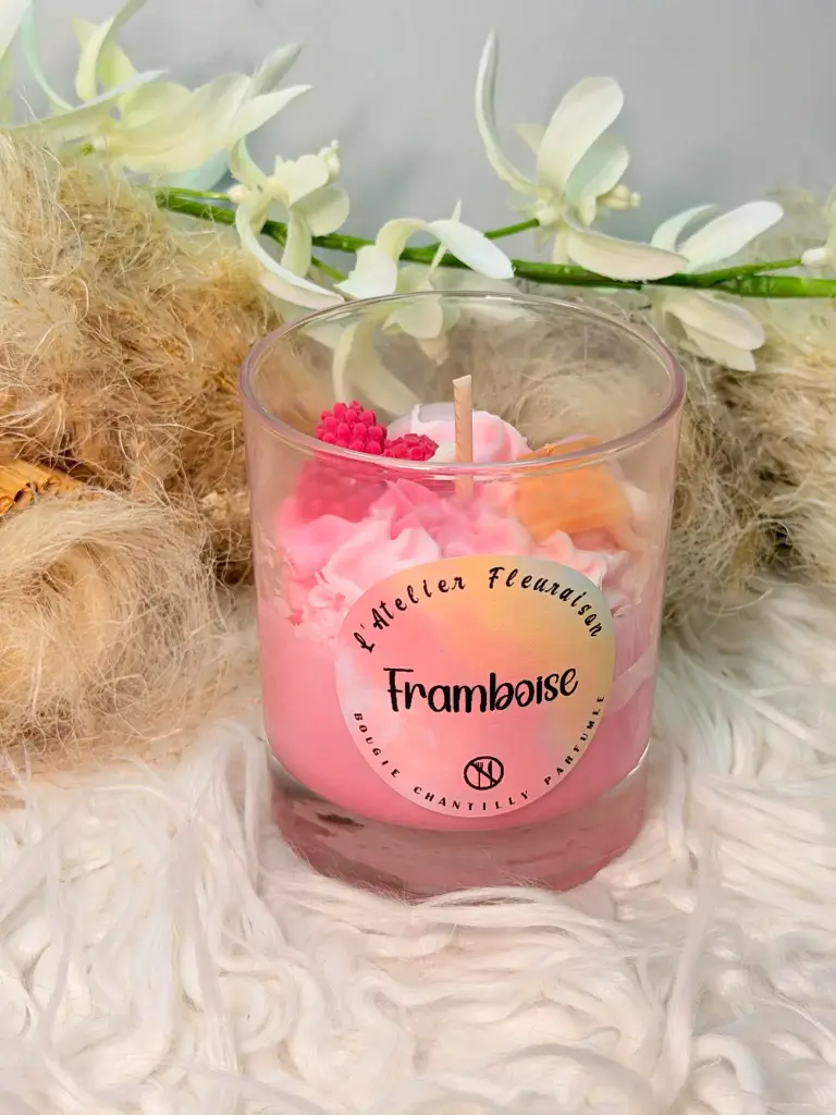 Bougie Chantilly "Framboise"