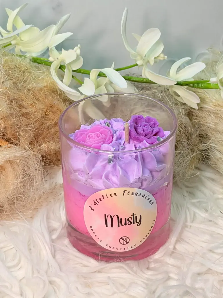 Bougie Chantilly "Musty"