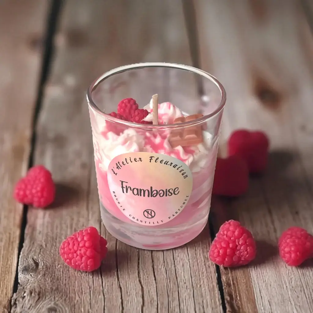 [BGGV-FRB] Bougie Chantilly "Framboise"